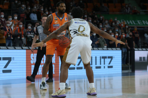 但在关键的 但在关键的