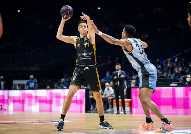 一场平局可 一场平局可